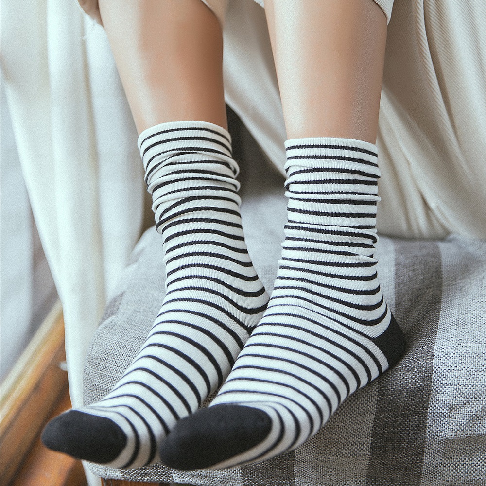 Women Socks korean style women - Street Fashion Youtube ulasan dan harga